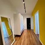 Apartament Yellow